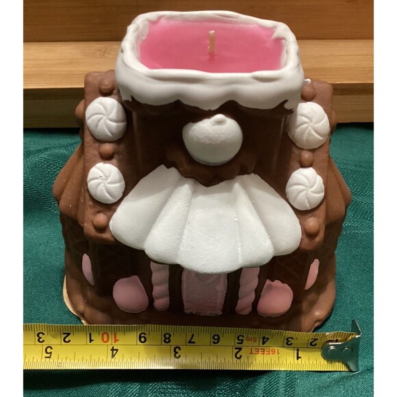 Vintage Avon Gingerbread House Candle Frankincense And Myrrh Fragrance Boxed - Picture 8 of 16